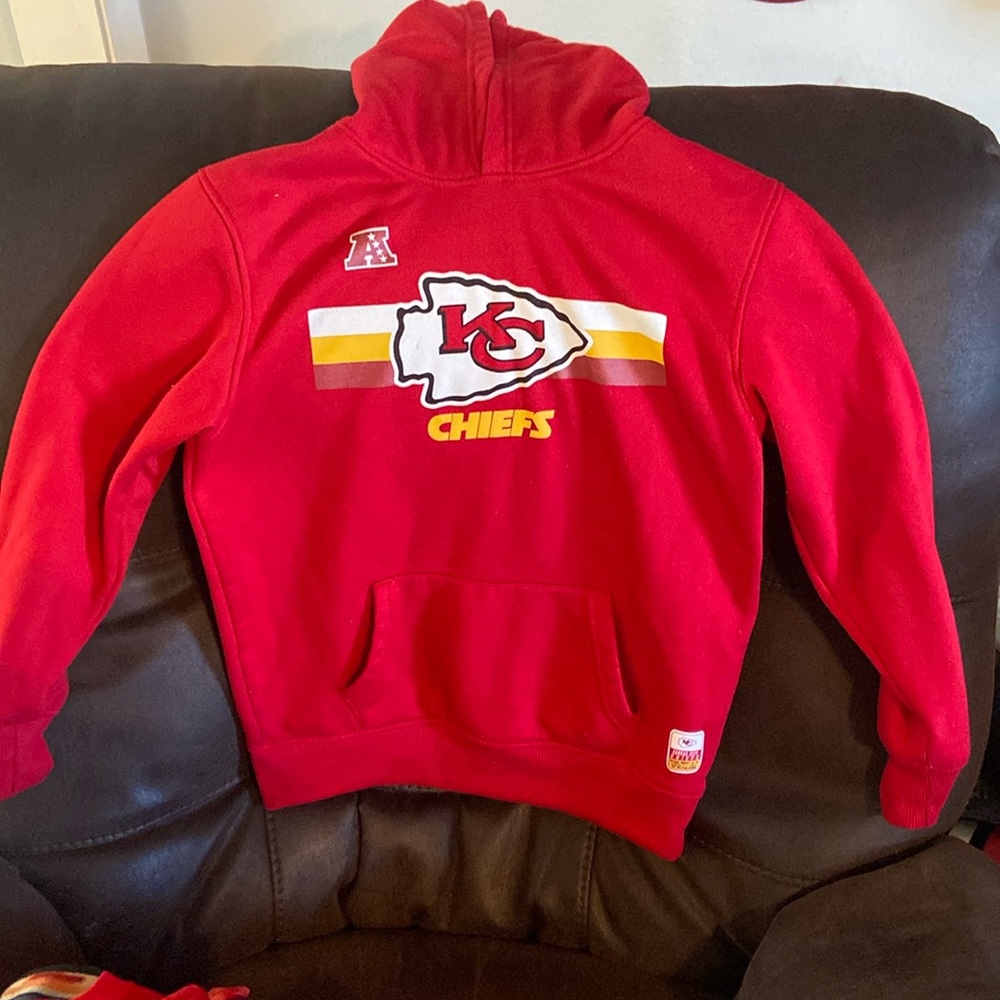 Boys large Kansas City chiefs hoodie (14/16)